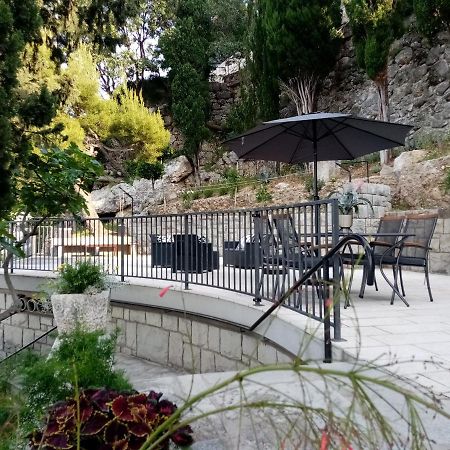 Apartment Zizi Omiš Eksteriør billede