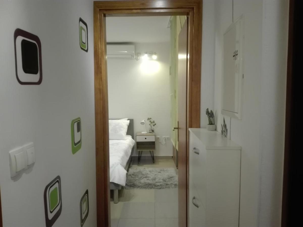 Apartment Zizi Omiš Eksteriør billede