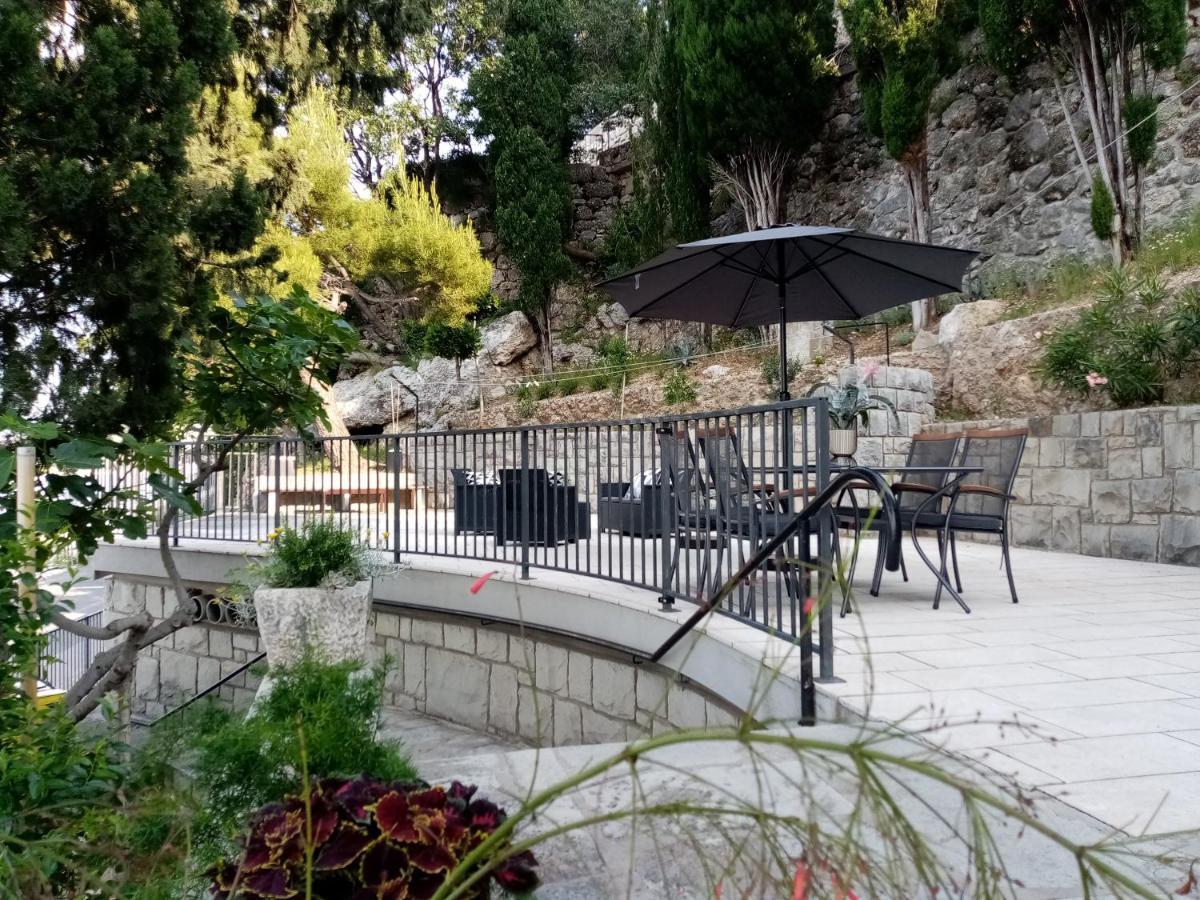 Apartment Zizi Omiš Eksteriør billede