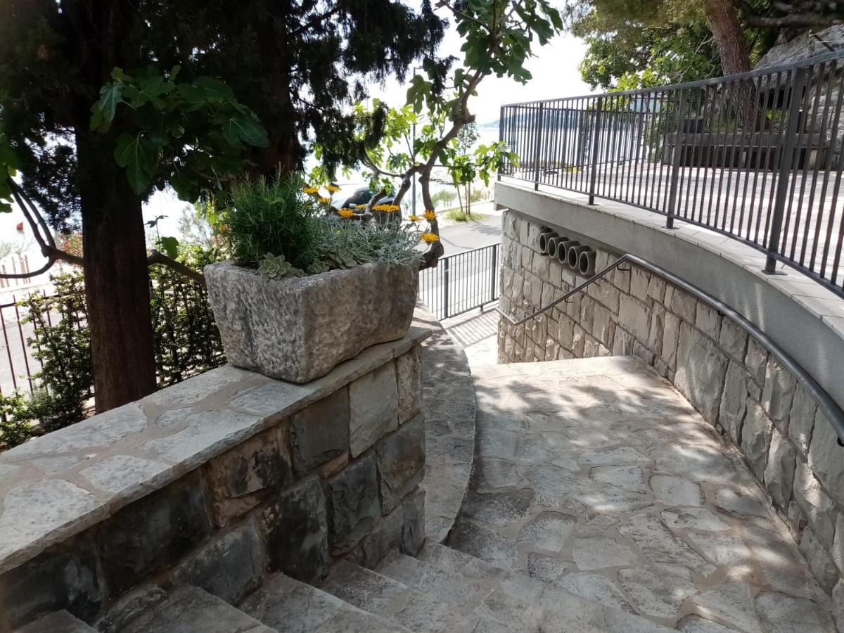 Apartment Zizi Omiš Eksteriør billede